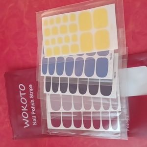 Nail polish straps 4 finger nail sets and one toe nail set